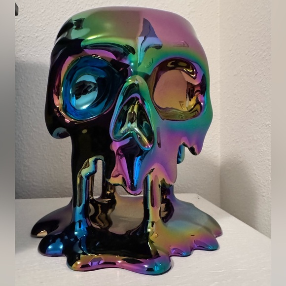 Rainbow Skull Candle Holder Bath and Body Works - Picture 2 of 3